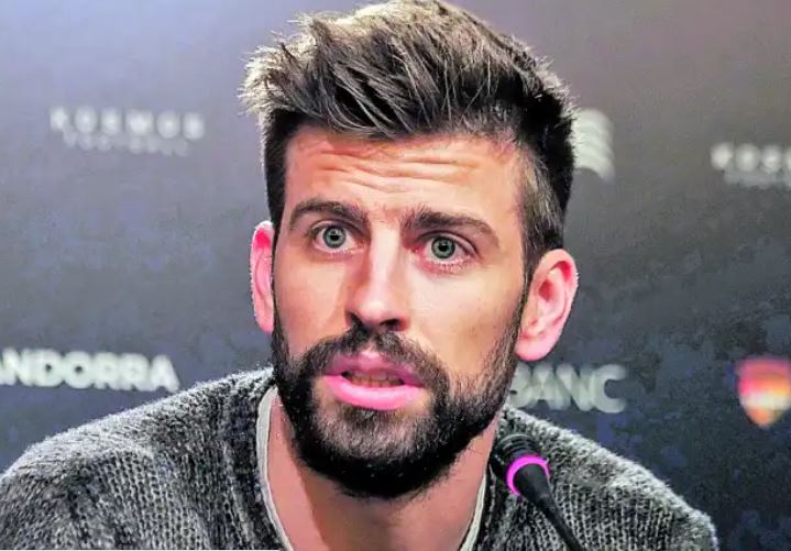 Piqué Los Mejores Memes De Su Inesperada Caída Durante La Presentación De La Kings League 0104